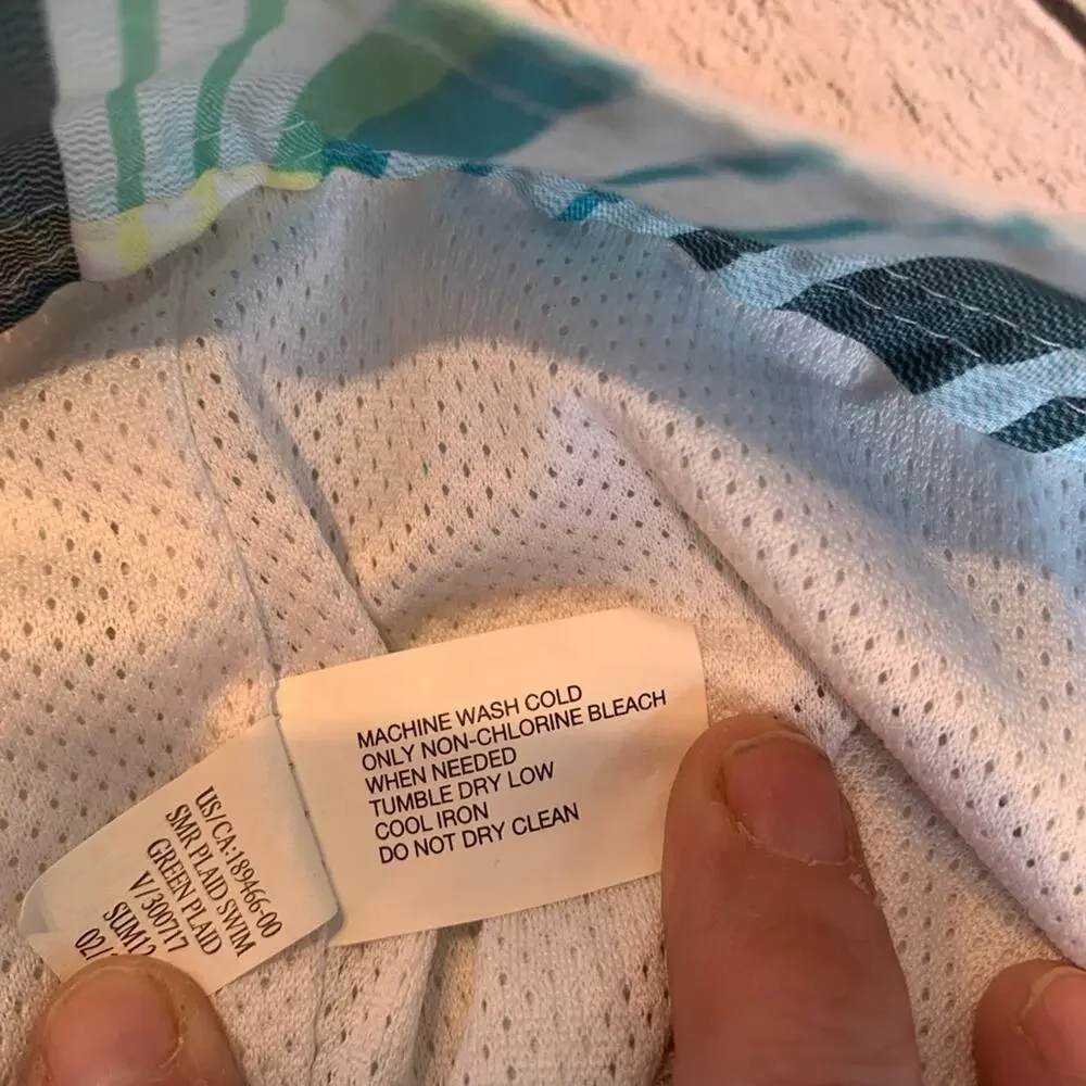 GAP Men’s Board Shorts / Turquoise Plaid / Fully Lined / Size: Large